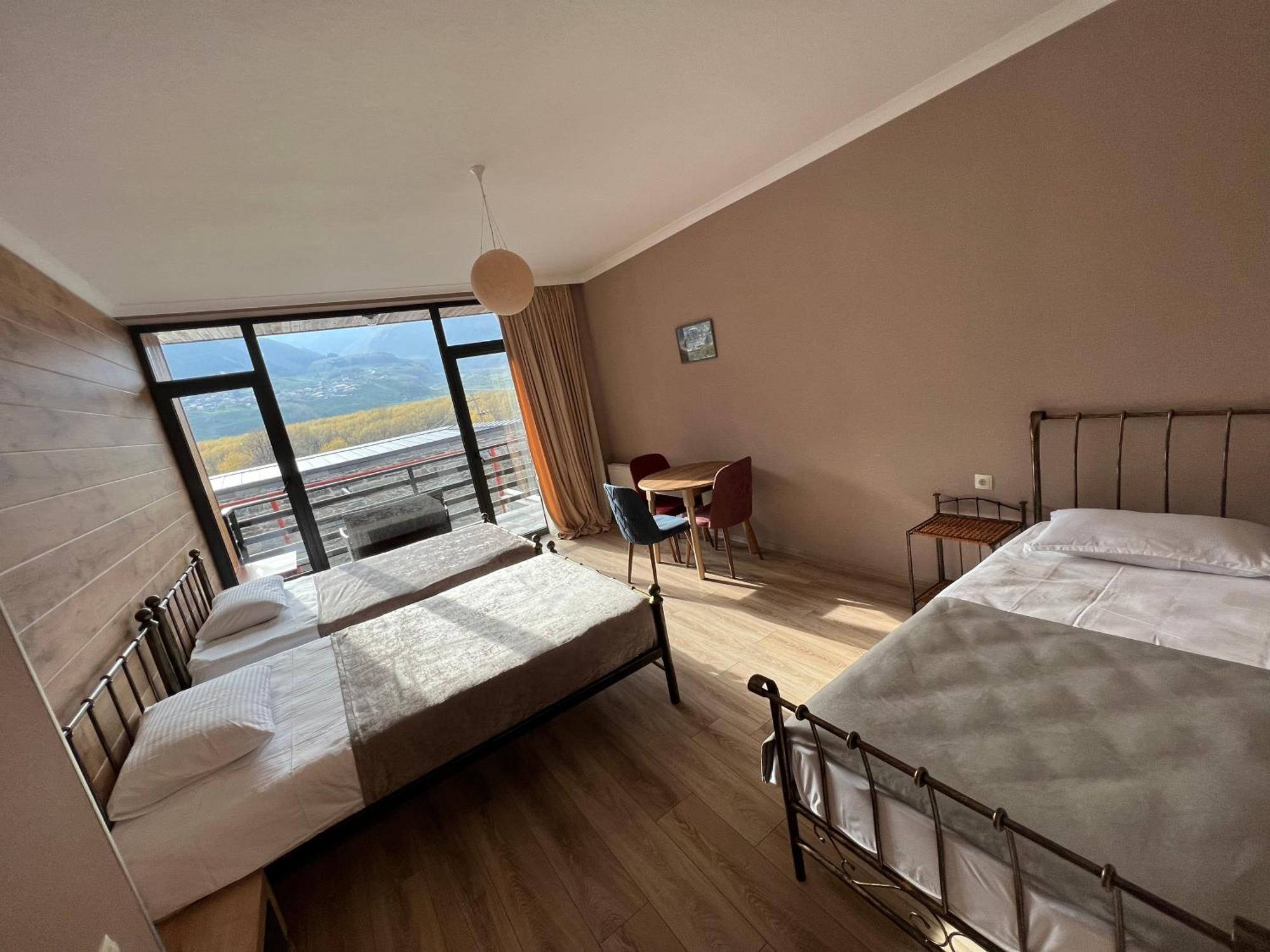 Hotel Old District Stepancminda Zewnętrze zdjęcie